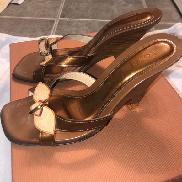 Authentic Vintage Louis Vuitton wedge sandals 👡 - Picture 4 of 6